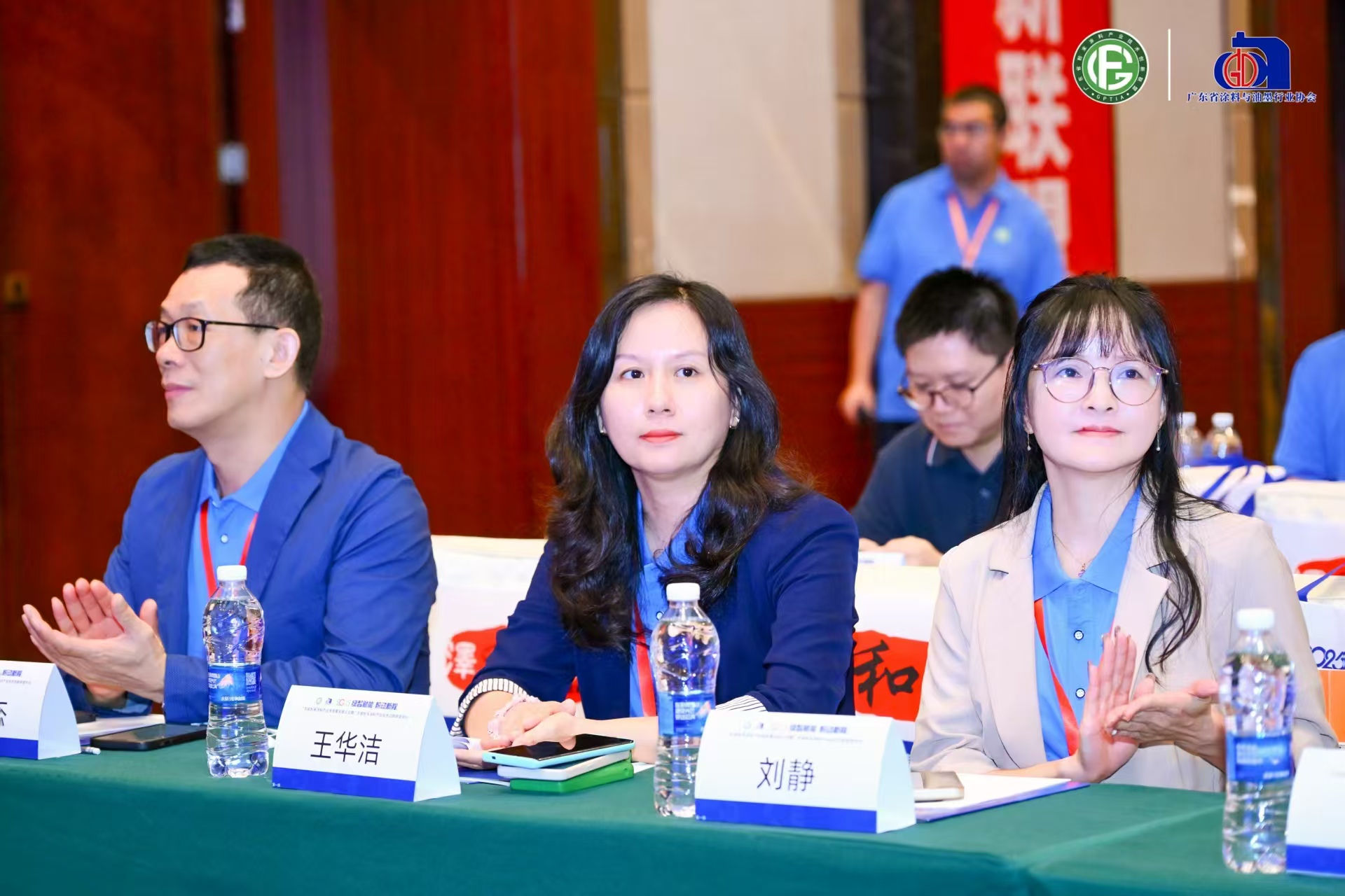 d3efc3af813f092a5e592f0731d95fb4.jpg